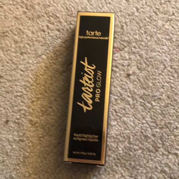 stunner liquid highlighter - Picture 1 of 3